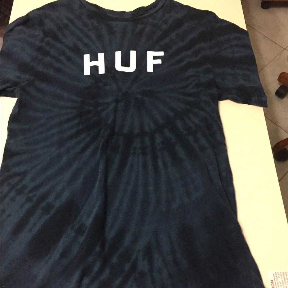 HUF T-SHIRT